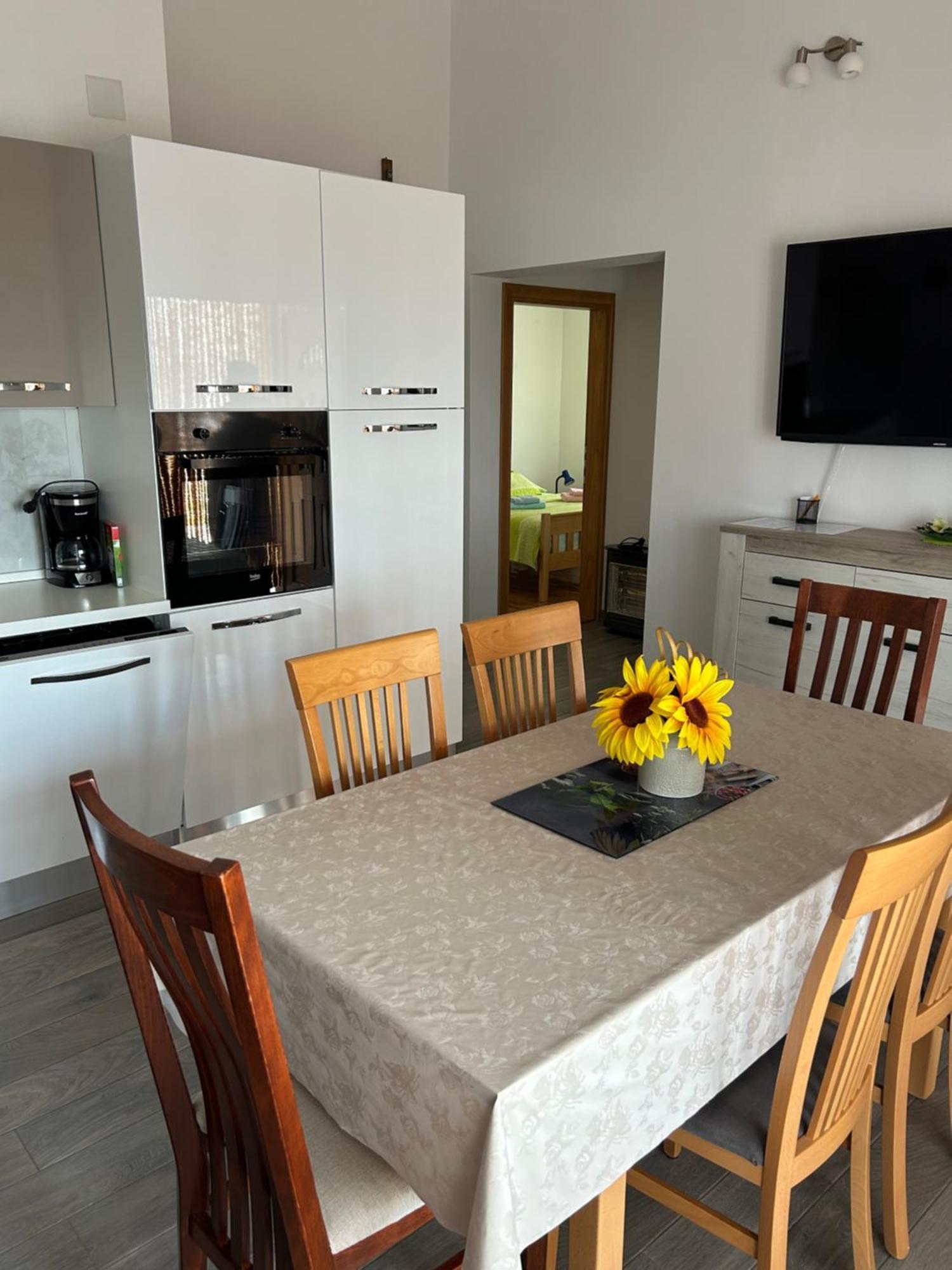 Danisacroatia Apartamento Maslenica Exterior foto